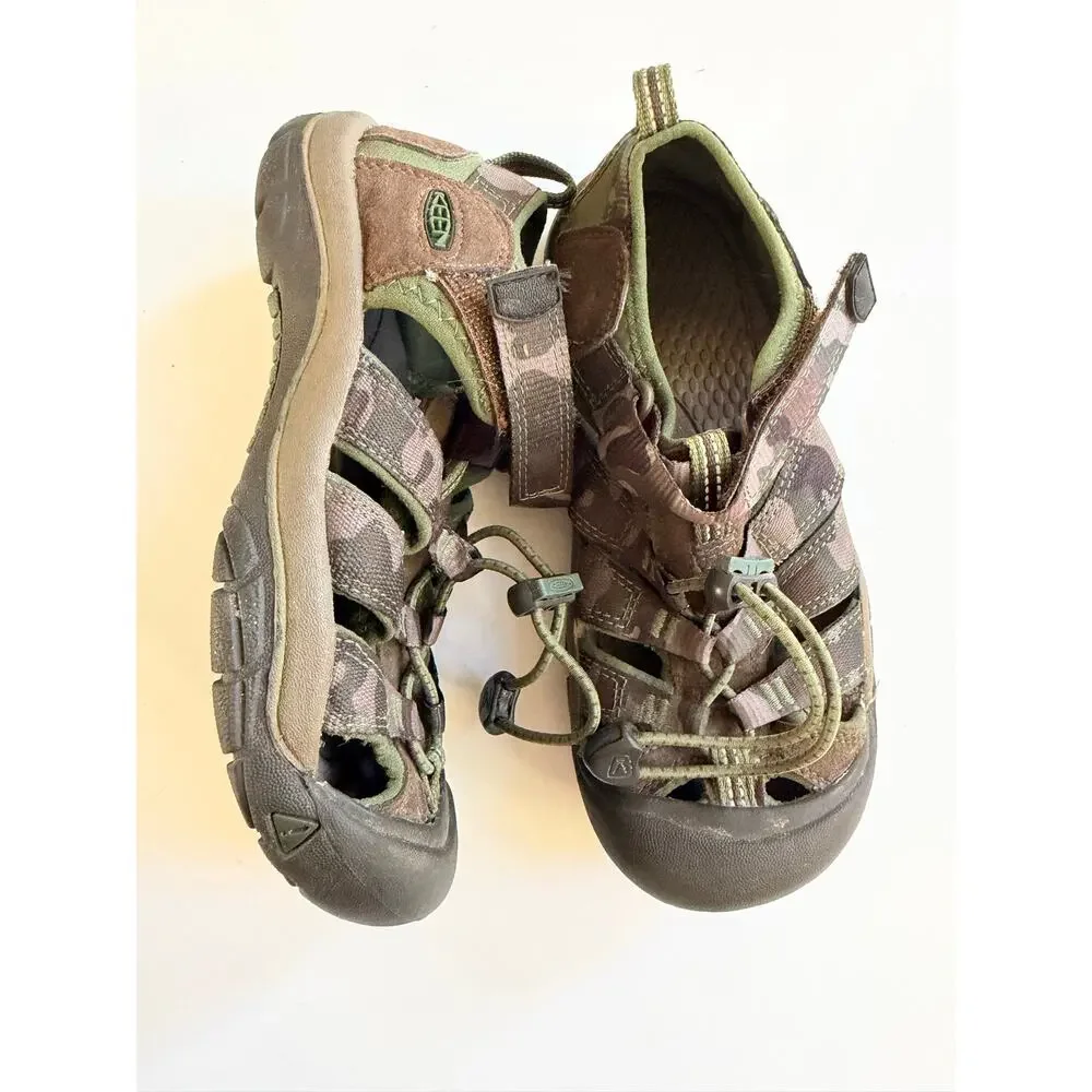 Adventure-Ready KEEN Newport H2 Sandals - Boys Size 2